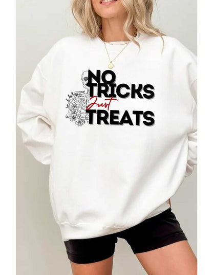 No Tricks Just Treats Halloween Shirt T-Shirt - Trendy Halloween Tshirt Print