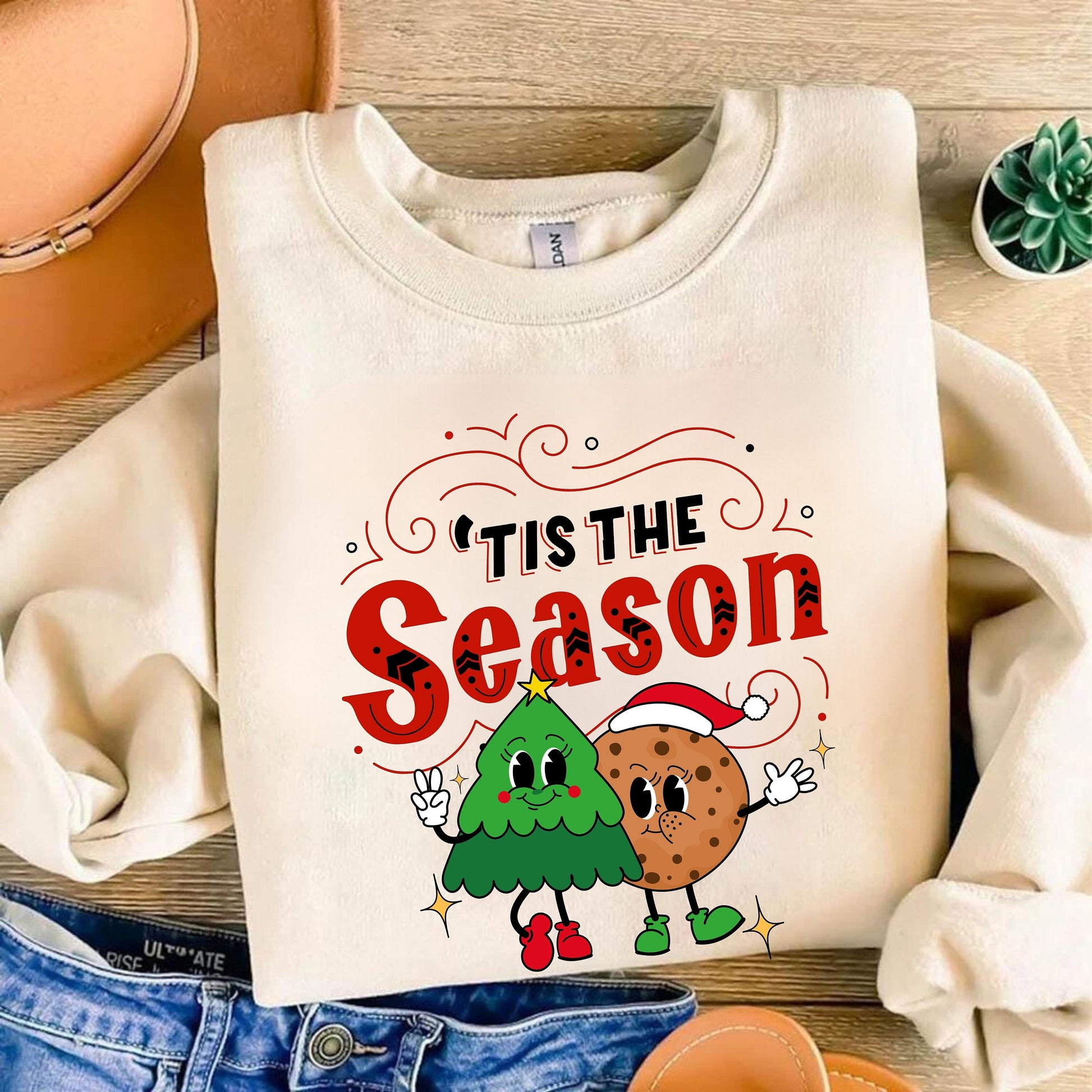 Tis the season Christmas t-shirt - Funny Halloween Tee - Halloween Shirt - Trendy Halloween Shirt