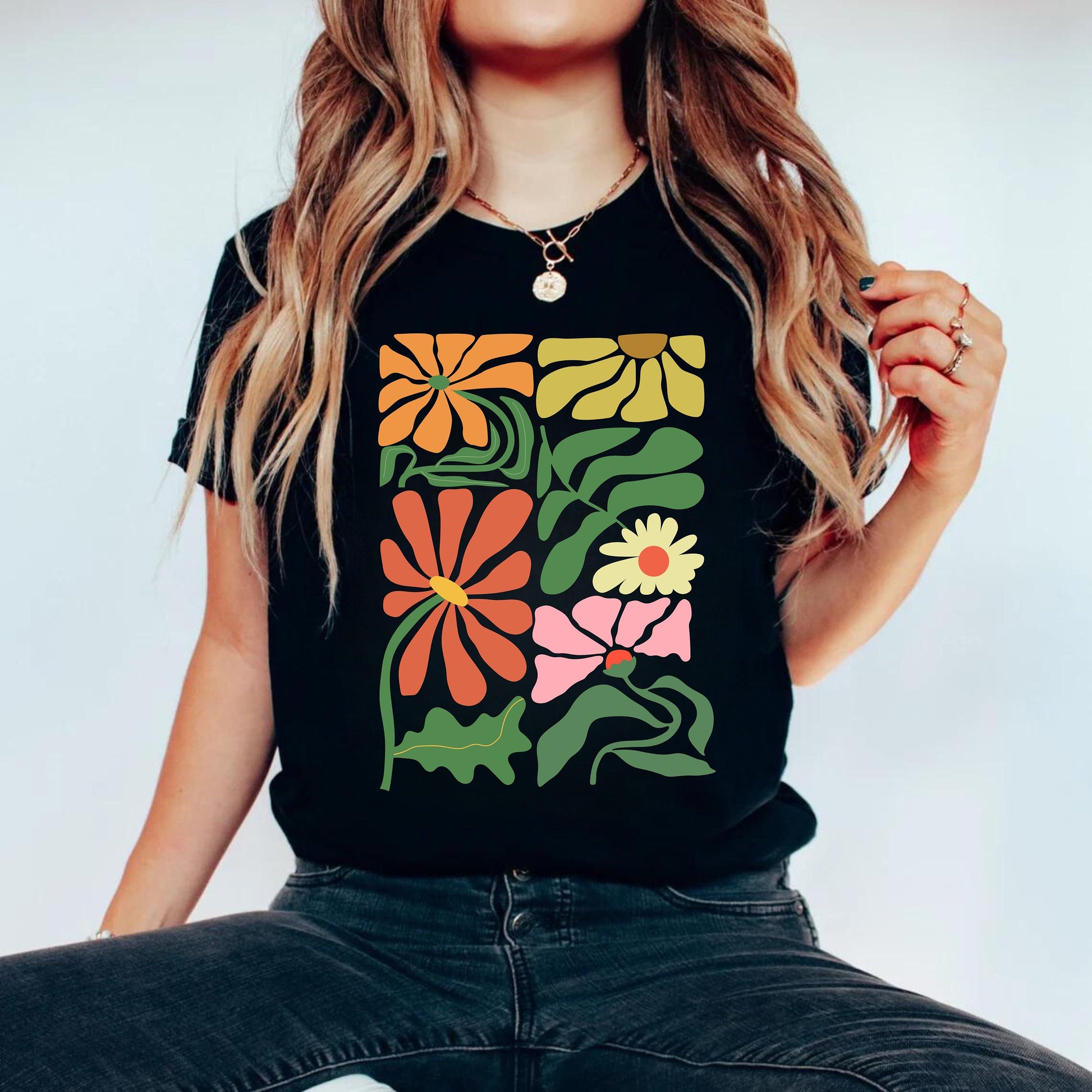 Flowers Tshirt - Floral Nature Shirt - Flowers Lover Graphic TeeShirt - Boho Wildflowers Tshirt